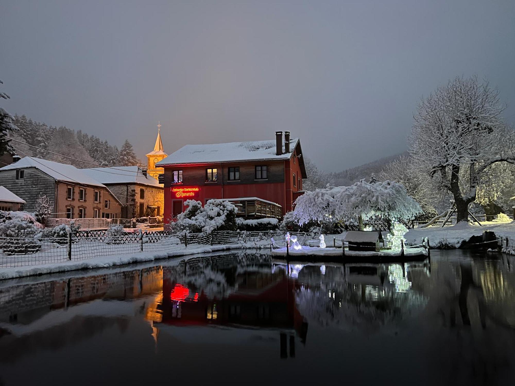 Auberge Restaurant La Roseraie Grandrupt Bagian luar foto