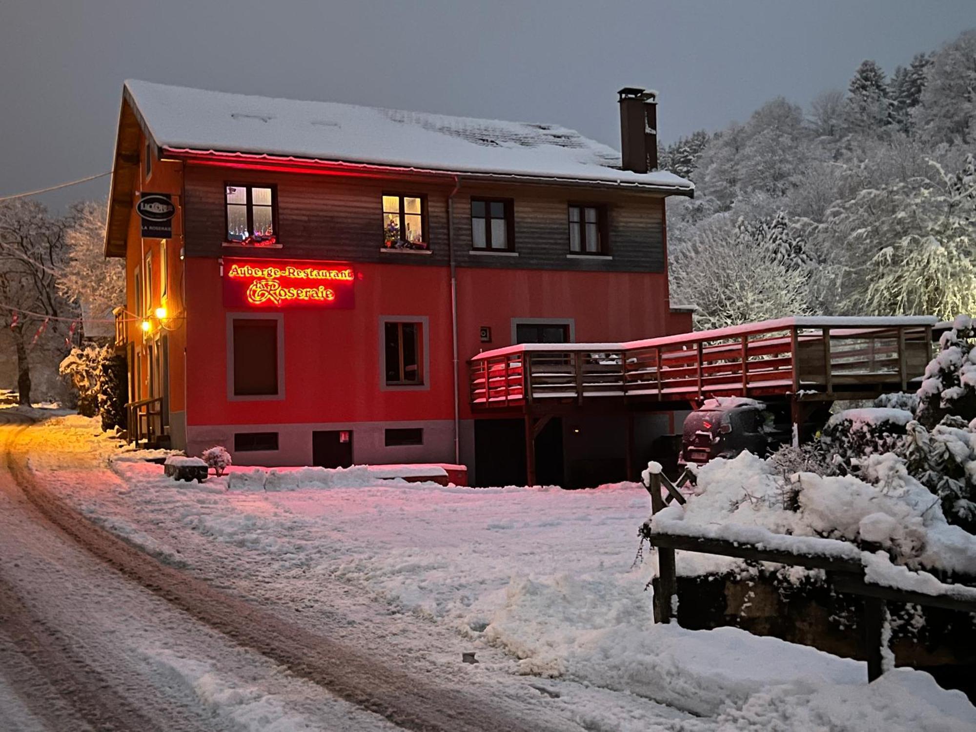 Auberge Restaurant La Roseraie Grandrupt Bagian luar foto