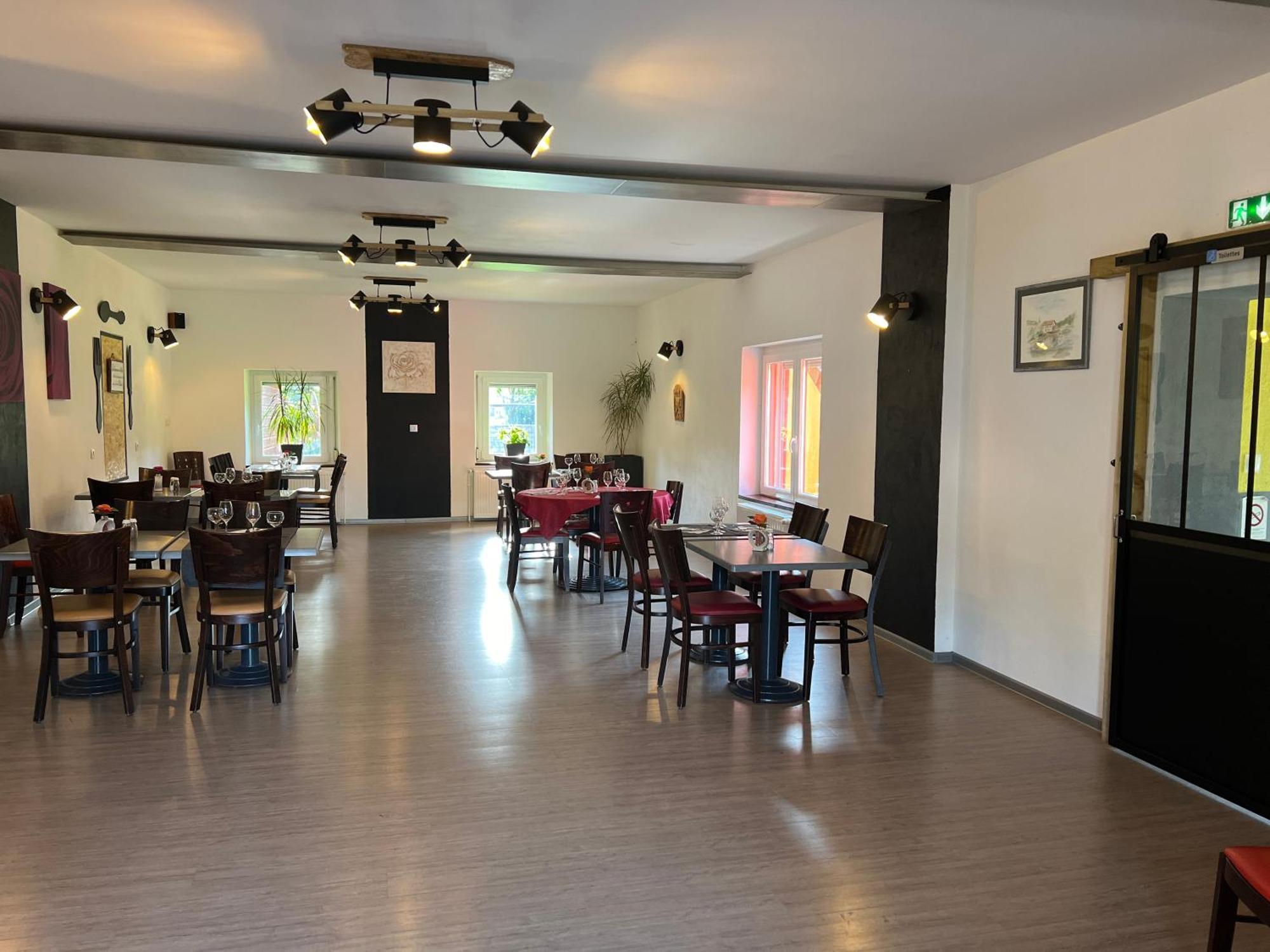 Auberge Restaurant La Roseraie Grandrupt Bagian luar foto